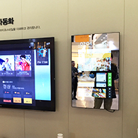 RICHSLIDE exhibited in auto home system area at Digital Broadcasting Show KTCA 2015. Mirror display can be utilized at stores as well as home with various contents.